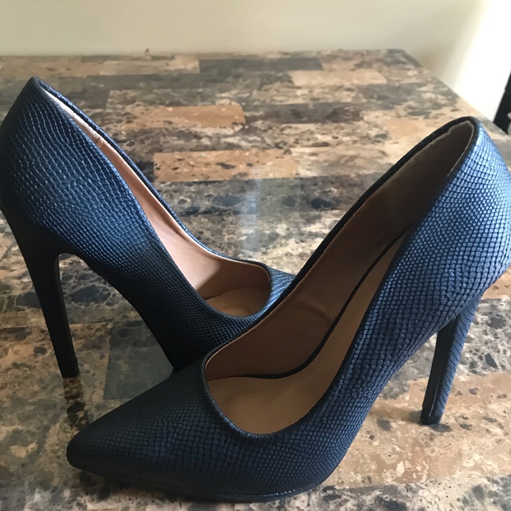 Qupid 5 inch black heels.  Size 7 1/2.